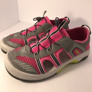 TEVA Women's Size 5 Grey Pink Outdoor shoes